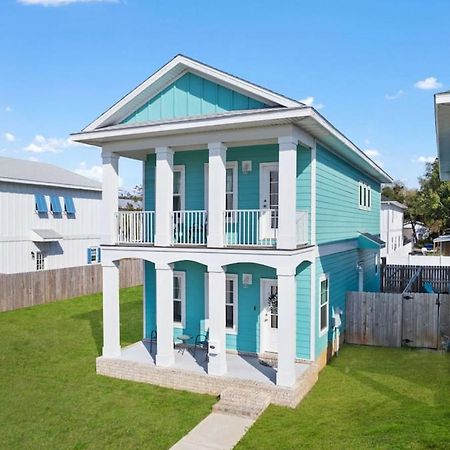 Walk To Downtown Seafood Market Bay Views Pensacola Exterior photo